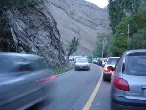 ممنوعیت عبور در راه جنوب به شمال جاده چالوس