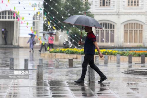 رگبار و رعد و برق در ۲۱ استان