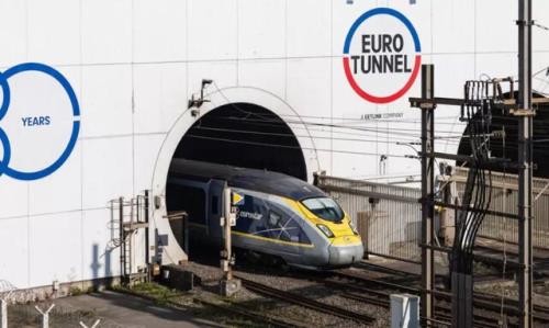 یورو استار قطارهای دو طبقه راه اندازی می نماید